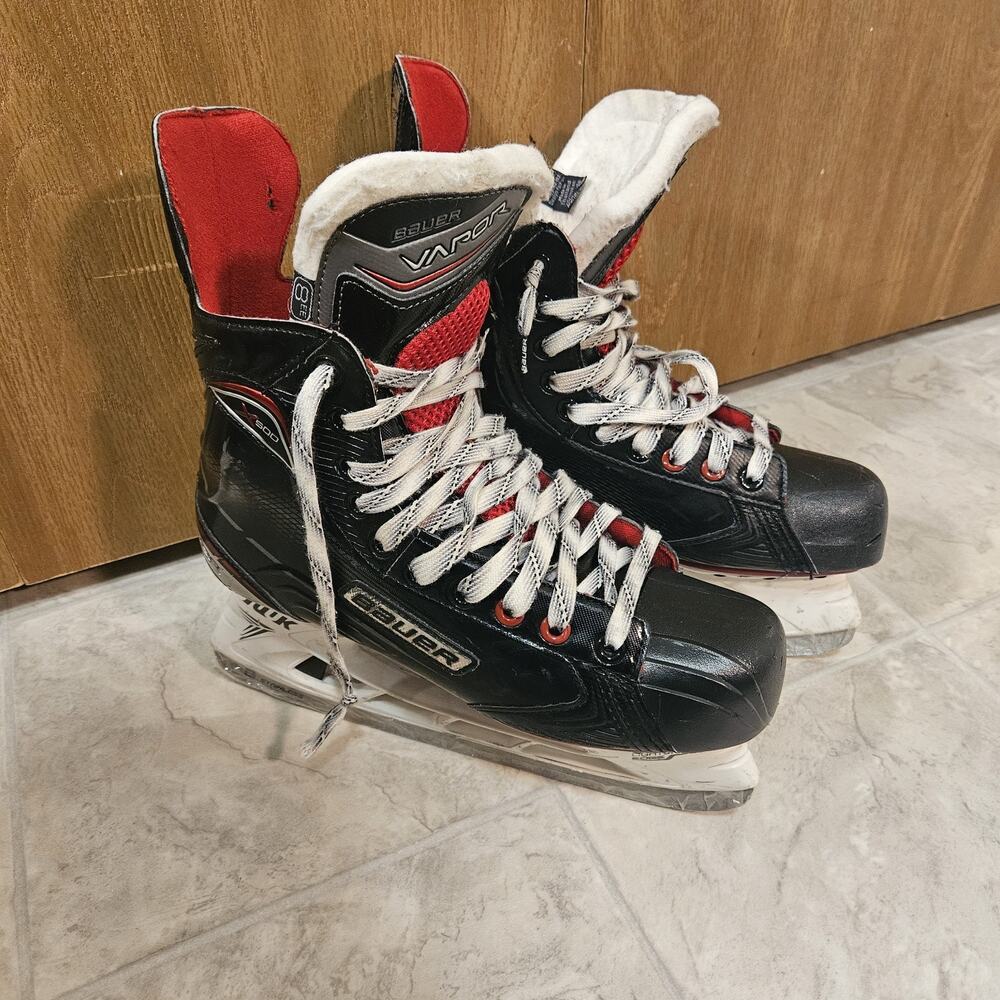 Bauer Vapor X500 Ice Hockey Skates Size 8 EE (Fits US Men's Shoe Size 9.5) Tuuk